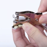 Дырокол для детского сада, «сделай сам»