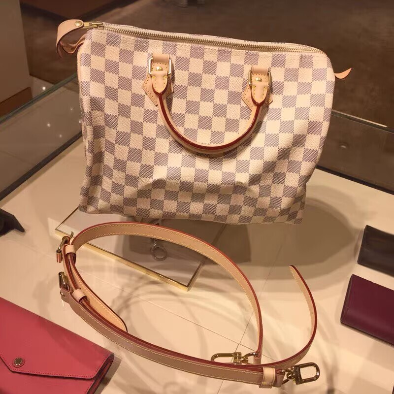 Authentic 2026 New Model Women's Handbag with Checkerboard Pattern, Pillow Bag, European and American Fashion, Checkered Single Shoulder Crossbody Handbag, Trendy