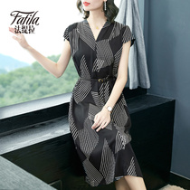 Hangzhou heavy silk Mulberry silk dress 2020 new summer big brand temperament V collar silk slim long skirt