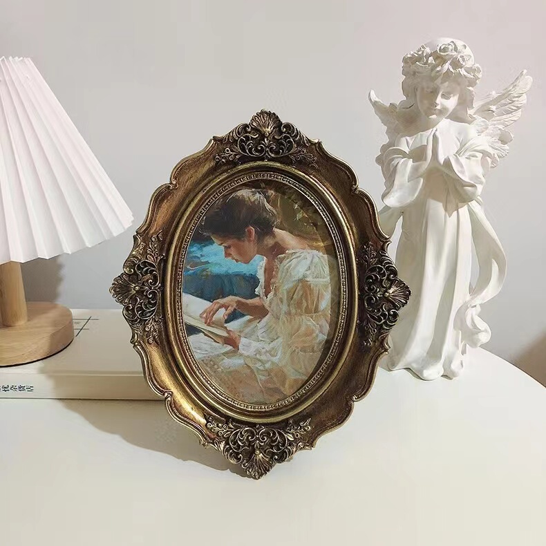 French Retro Desktop Ornaments, Reading Oil Paintings, Piano, Bedroom, Living Room, Desk Decoration Paintings, Oval Photo Frames, Hanging Paintings