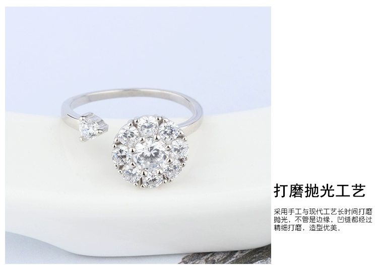 Nhẫn rung của S925 sterling bạc ròng đỏ với cùng một bộ kim cương xoay vòng nữ có thể xoay mở để chạy nhẫn kim cương nhẫn kim tiền