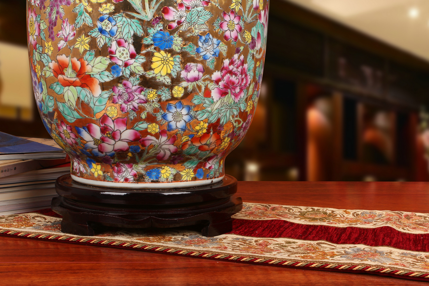 Jingdezhen ceramics upscale boutique hand - made enamel Mosaic gold bottom than yellow flower peony branch of large vase