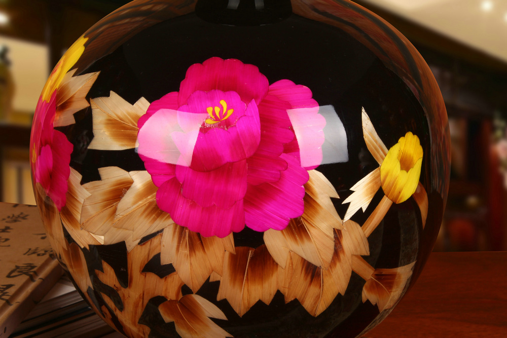 Jingdezhen ceramics modern black straw peony flowers prosperous vase high - end furnishing articles of Chinese style household decoration