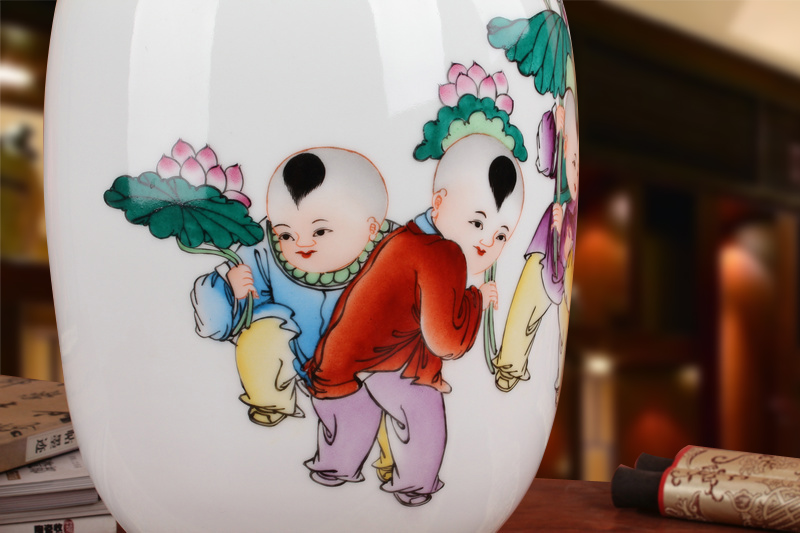 Famous Xia Guoan high - grade gift porcelain vase hand - made works of jingdezhen ceramics powder enamel the lad east gourd bottle