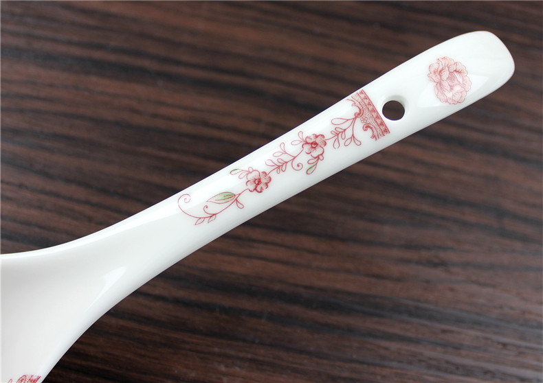 Both the people 's livelihood industry romantic amorous feelings of the big spoon ladle soup spoon, soup bowl spoon tablespoons of pottery and porcelain spoon