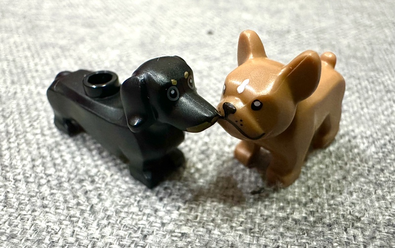 Lego Genuine Famous Brands 53075 Dachshund Small Animal 29602 Bulldog French Bulldog Lego Genuine Famous Brands 53075 Dachshund Small Animal 29602 Bulldog French Bulldog
