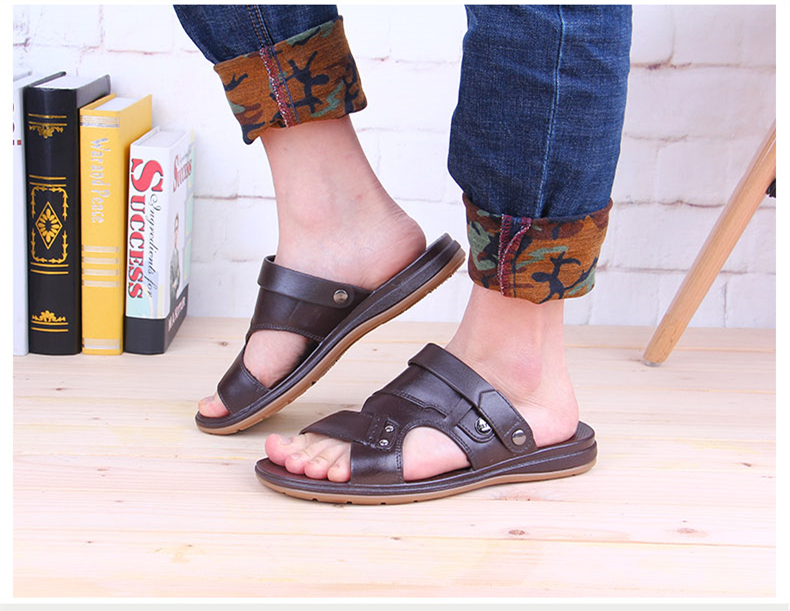Kéo lại đôi giày thủy triều mùa hè mới cho nam dép đi trong nhà đôi dép chống trượt và dép đi trong nhà giày sneaker nam