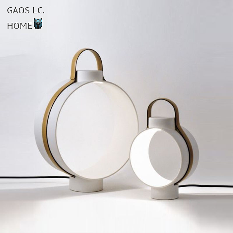 Postmodern creative table light bedroom bedside headlights fashion minimalist book room children room designer art Nordic table lamp