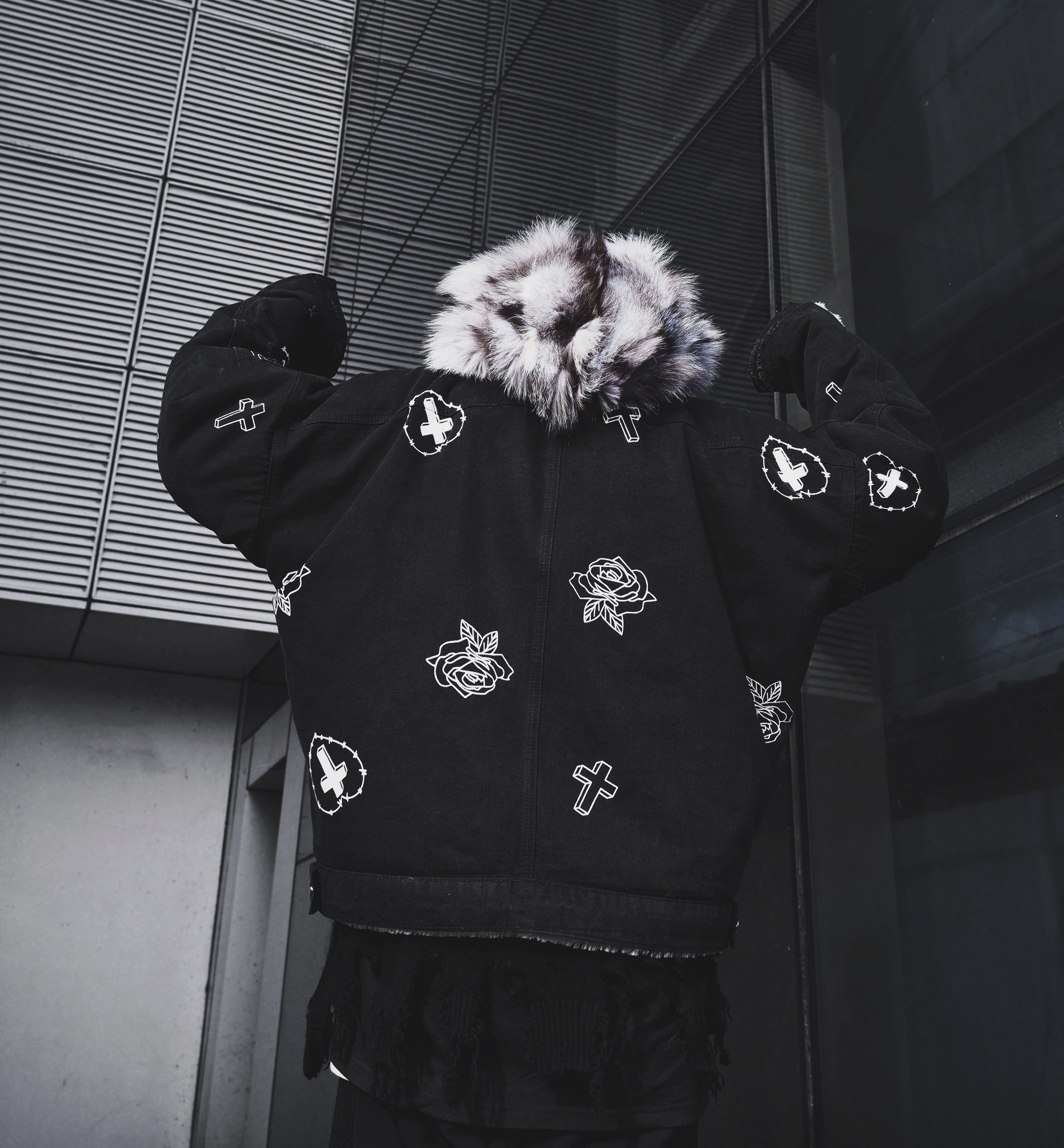 DA tide thương hiệu MAMC17FW bất fox fur collar hat rose vẽ tay phá hủy denim khắc đầy đủ in vài bông quần áo mùa đông đồ cặp với người yêu