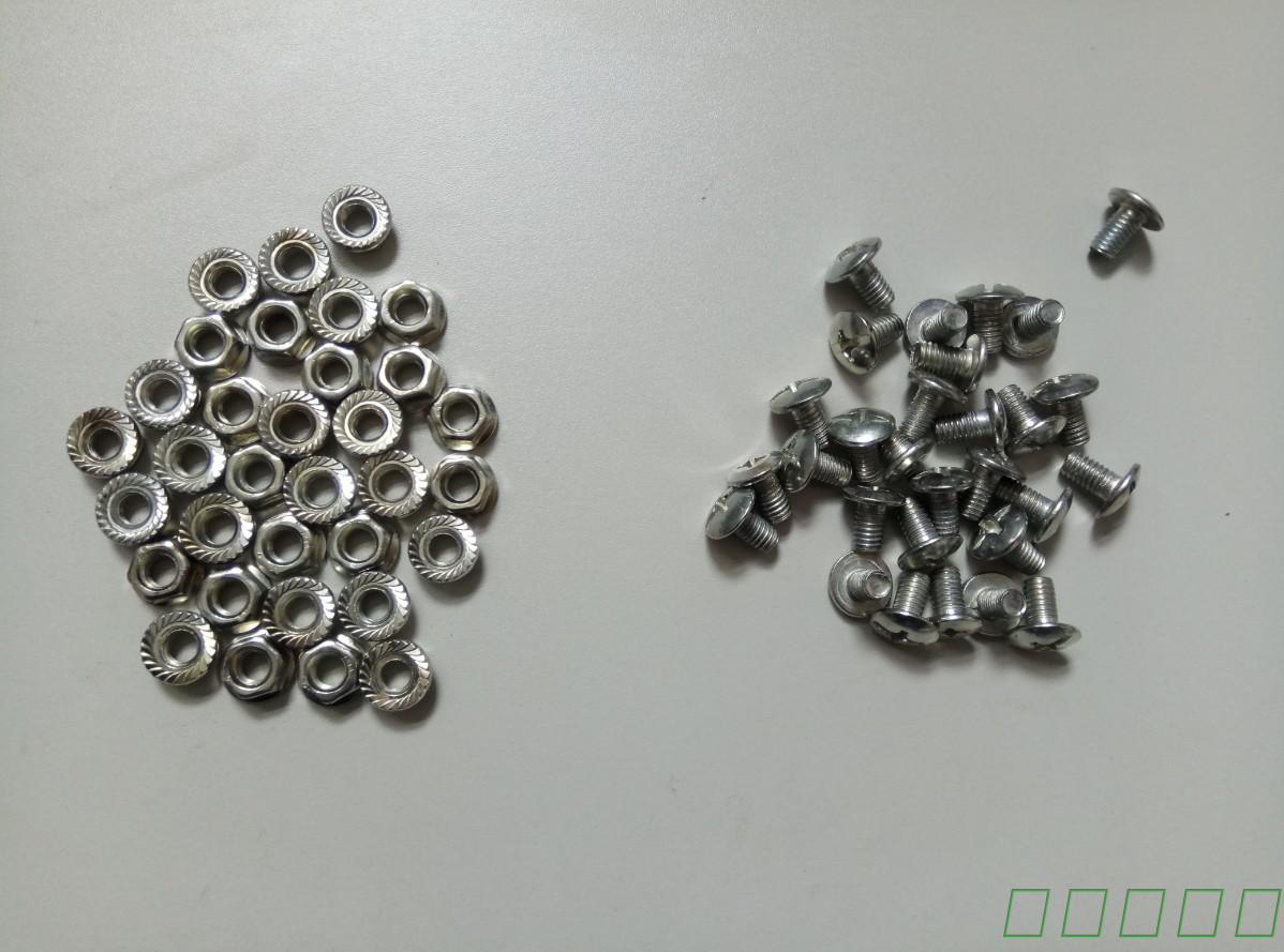 Universal angle iron angle steel shelf manufacturer special screw thickened triangular piece 6 mm cross screw