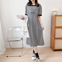 Postpartum lactation striped long T pure cotton short sleeve long dress with dress round collar cross open with zipper to feed and wear out