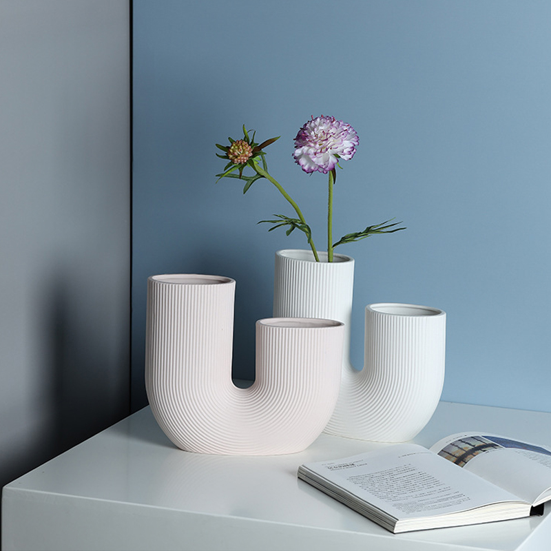 Creative U stripe ceramic vase furnishing articles between I household hotel example dried flowers flower arrangement sitting room adornment