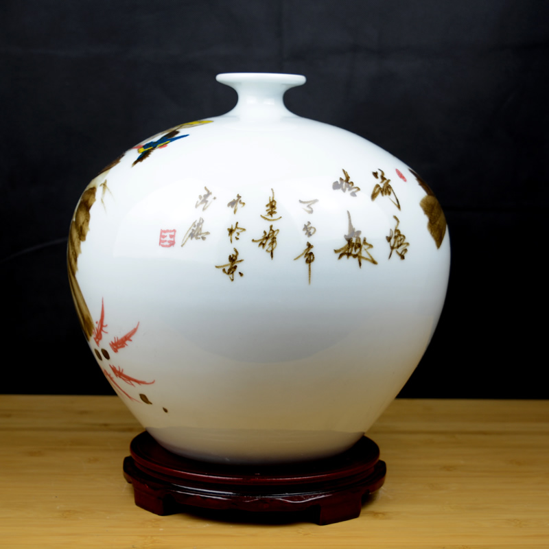 Jingdezhen ceramics hand - made of blue and white porcelain vase in the sitting room TV ark, home decoration crafts porcelain furnishing articles