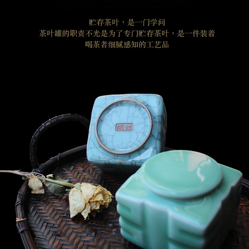 Oujiang longquan celadon jade caddy fixings heald elder brother up with ceramic pot melon and fruit snacks sugar pot Chinese move storage tanks