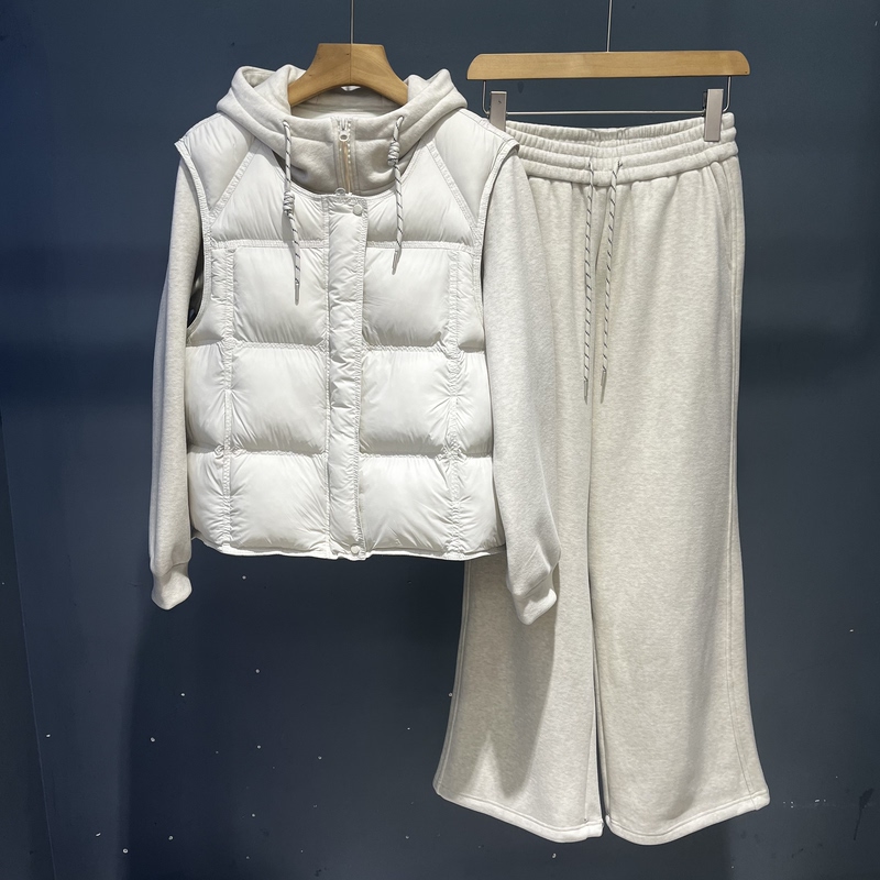 Xuanzhihan Yun Velvet Jacket Vest Wide-Leg Pants Set Women's Hooded Zipper Stand-Up Collar Sweatshirt Woolen Three-Piece Set Pants 2603