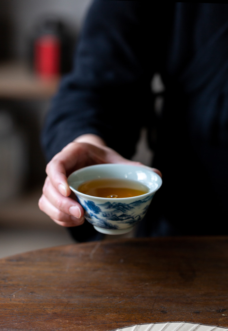 To a home owner drinks per single high - end glair tea cup sample tea cup cup jingdezhen porcelain of a character