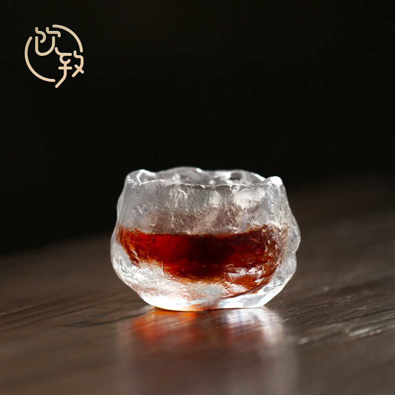 Drinking to a glass cup sample tea cup wine frozen burn tea tea set is irregular, Japanese small cups kunfu tea cup