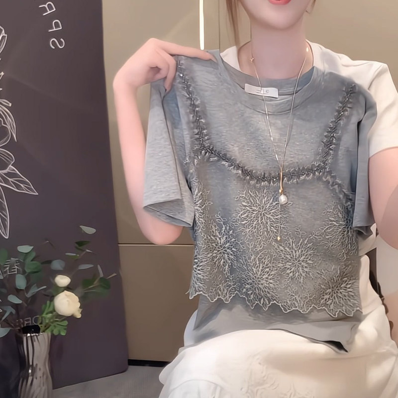 European Retro Fake Two-Piece Lace Short-Sleeve T-Shirt for Women, 2026 Summer New Slim-Fit, Elegant Round-Neck Top