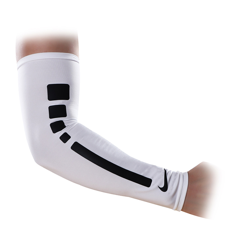 Nike nam giới và phụ nữ bóng rổ bảo vệ cánh tay 2018 mùa xuân thể thao bảo vệ đào tạo bánh răng thoáng khí chạy cánh tay tay áo AC4088-027 băng bảo vệ đầu gối giá rẻ