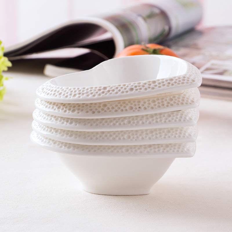 Jingdezhen pure white rice bowls bowl of creative household ipads China relief, heart - shaped dab of ceramic salad bowl large soup bowl