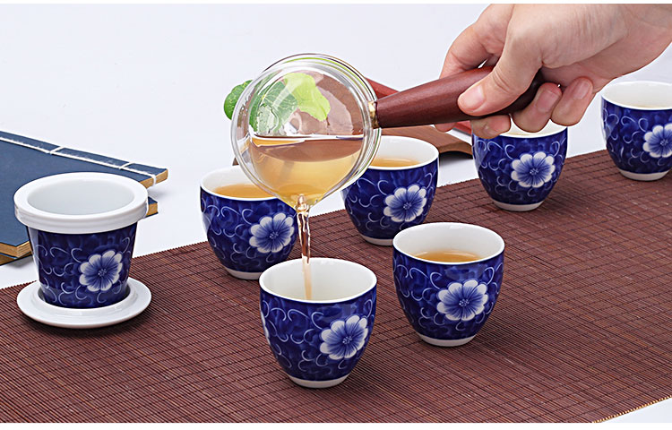 The early panther black tea glass tea cup is elder brother up kung fu tea set household ceramic teapot tea tea art is The living room
