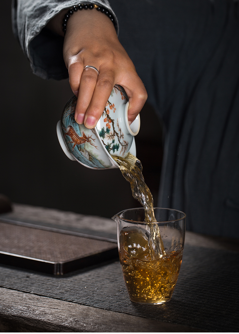 Clock at jingdezhen up tureen all hand colored enamel only three tureen tea bowl with a single kunfu tea cups