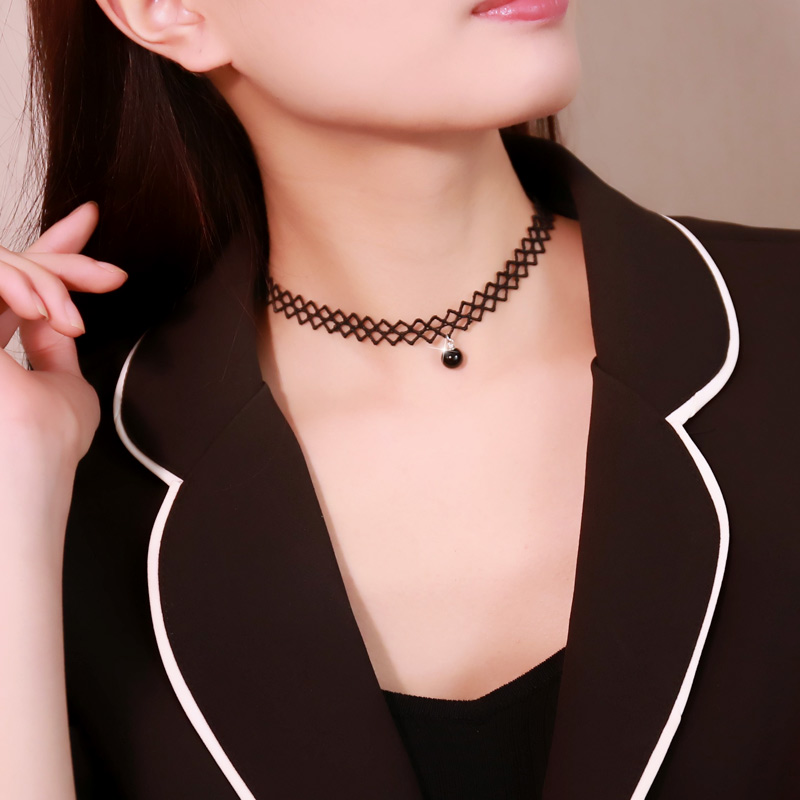 Neck band jewelry Clearance