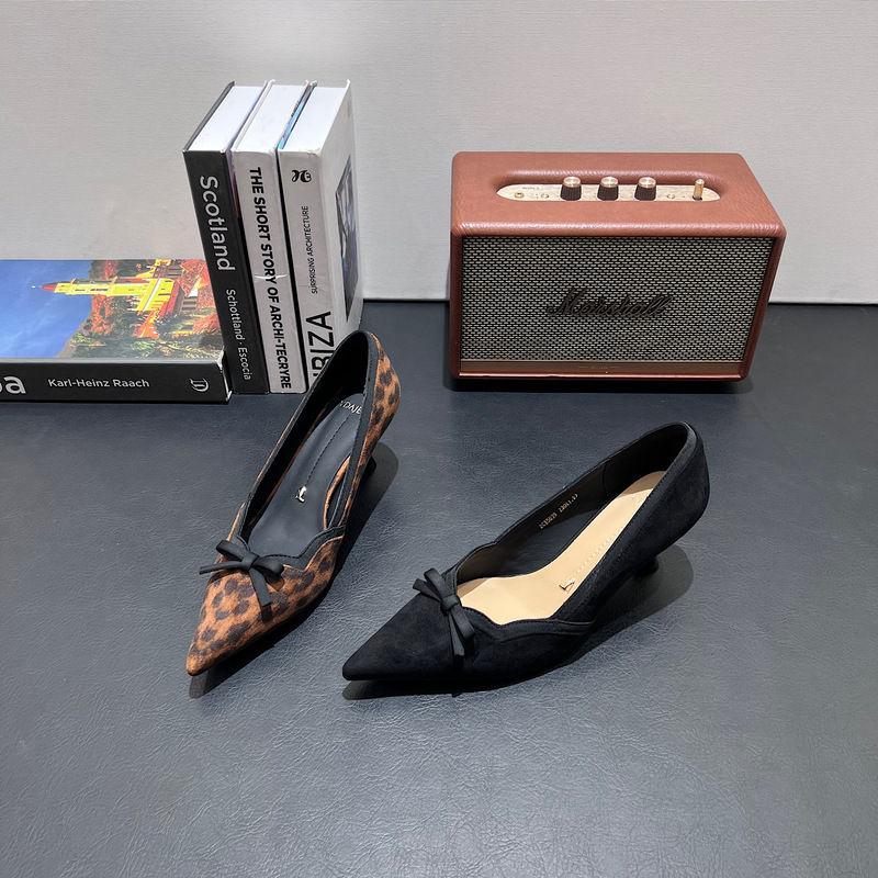 Comfortable Bow-Knot High-Heeled Shoes for Women, 2026 New Model, Stunning Thin Heels, Elegant Satin Shallow-Mouthed Single Shoes for Ladies Comfortable Bow-Knot High-Heeled Shoes for Women, 2026 New Model, Stunning Thin Heels, Elegant Satin Shallow-Mouthed Single Shoes for Ladies