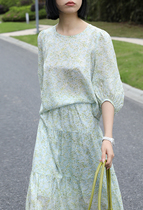 Slutty Flowers Sea Phara-style Milk Green Small Crushed Flowers 100 Genuine Silk Short Sleeve T Half Skirt Suit