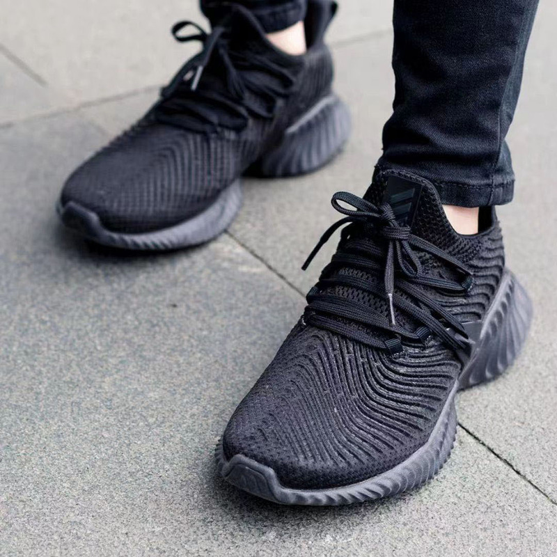 Spring and Summer Clover Alpha Second-Generation Running Shoes for Men, Lightweight and Breathable Black and White Casual Shoes for Women
