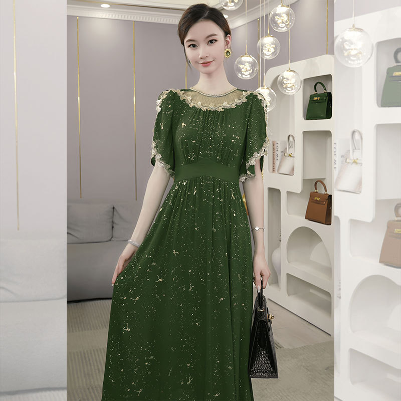 2025 New Summer Light Luxury High-End Long Dress That Hides the Body and Makes You Look Slimmer, French-Style Elegant Green Dress for Women