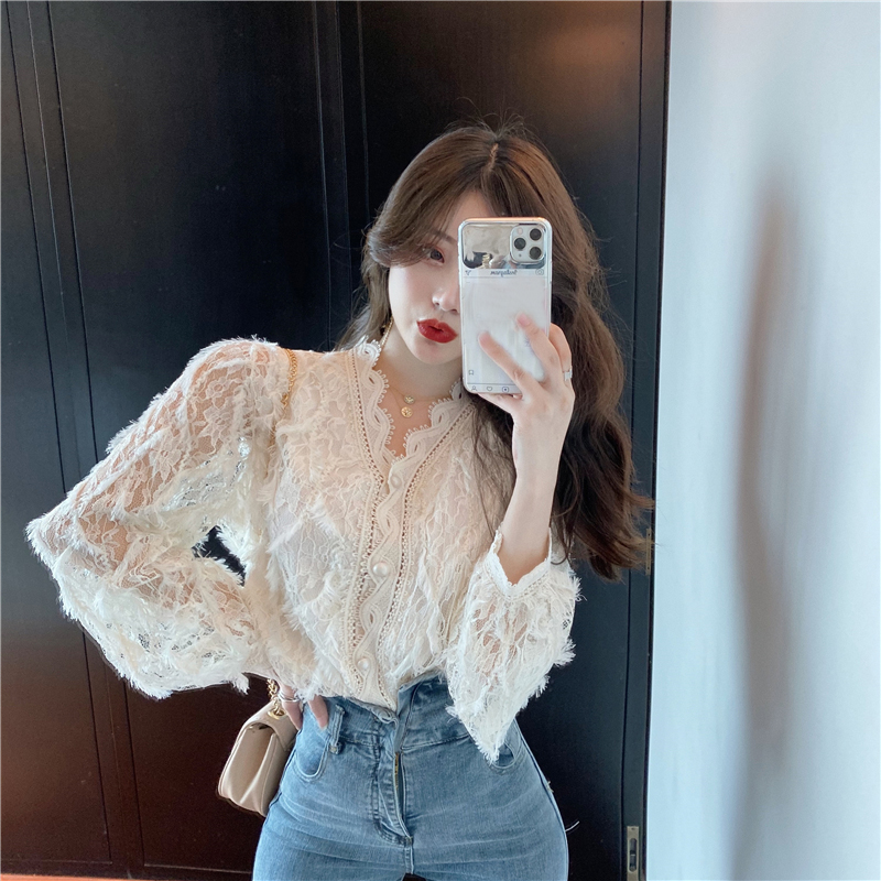 Korean version of 2020 long sleeve V-neck sexy hollow shirt Joker lace dress women's loose pullover jacket women