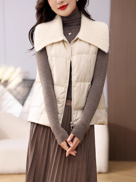 Lapel 90% White Goose down Short Vest for Petite Women, 2023 Autumn and Winter New Style, Fashionable and Lightweight Outerwear
