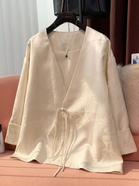 New Chinese-Style National Style V-Neck Jacquard High-End Jacket for Women 2024 Spring and Autumn New Loose Casual Button-Up Top