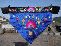 Phoenix Yiyi Miao embroidery workshop old Miao embroidered hand-embroidered triangle 15