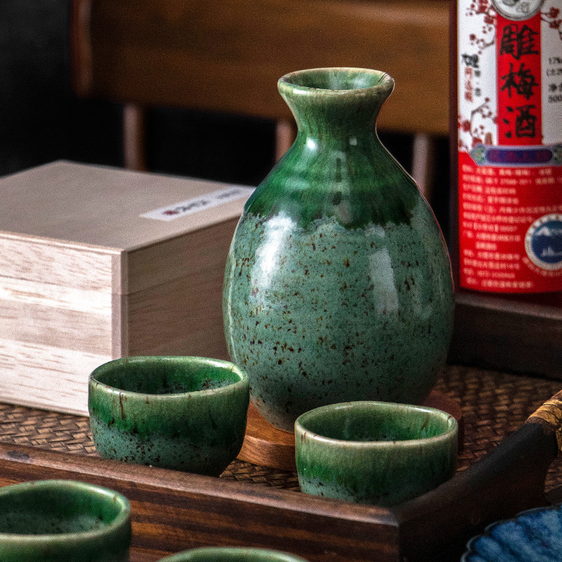 Imported from Japan Japanese sake wine a pot of four cups of household liquor wine liquor ceramic flagon gift box package