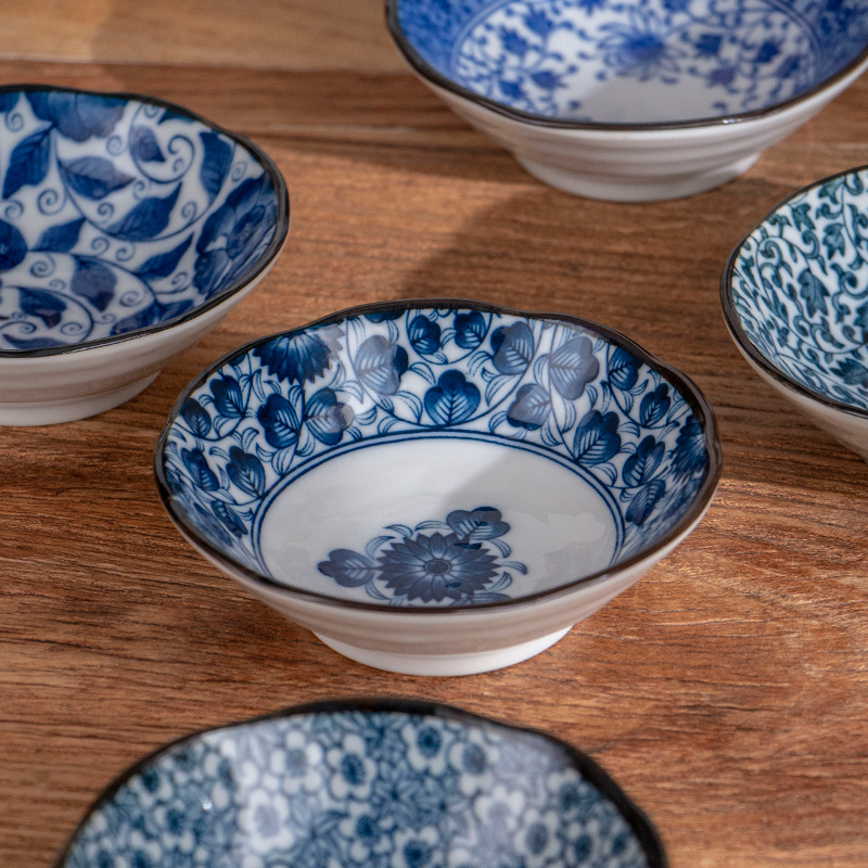 Classic and Japan imports under the glaze color combination of blue and white decorative household individuality creative ceramic bowl dish dish suits for