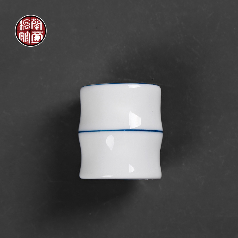 By patterns white porcelain elegant and ceramic tea taking stuff and tea accessories motorcycle cover the teapot lid with a cap