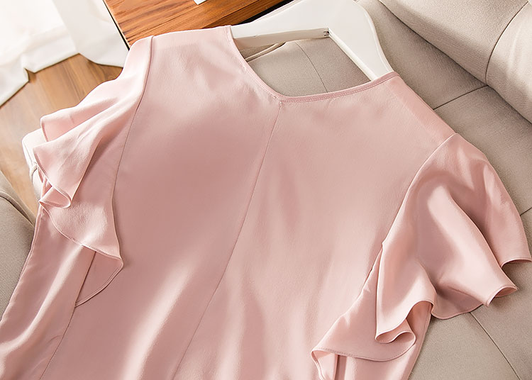 Siêu cổ tích tính khí lụa đôi tay ngắn tay t- shirt mùa hè v- cổ lá sen tay áo đầu hoang dã 100 lụa áo áo phông đen nữ
