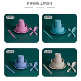 Блюда из соломы пшеницы устанавливают домашнее овощное блюдо творческое