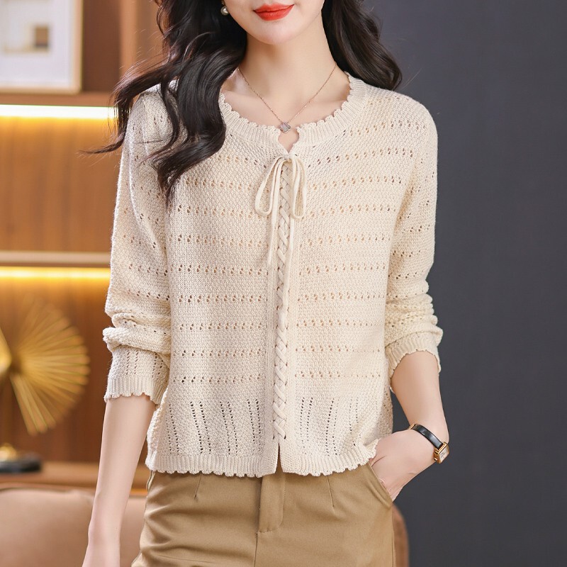 Short Hollow-Out Knit Sweater for Women, Spring 2026 New Trendy Fashion Top, Stylish Early Spring Blouse That Pairs Well with Skirts