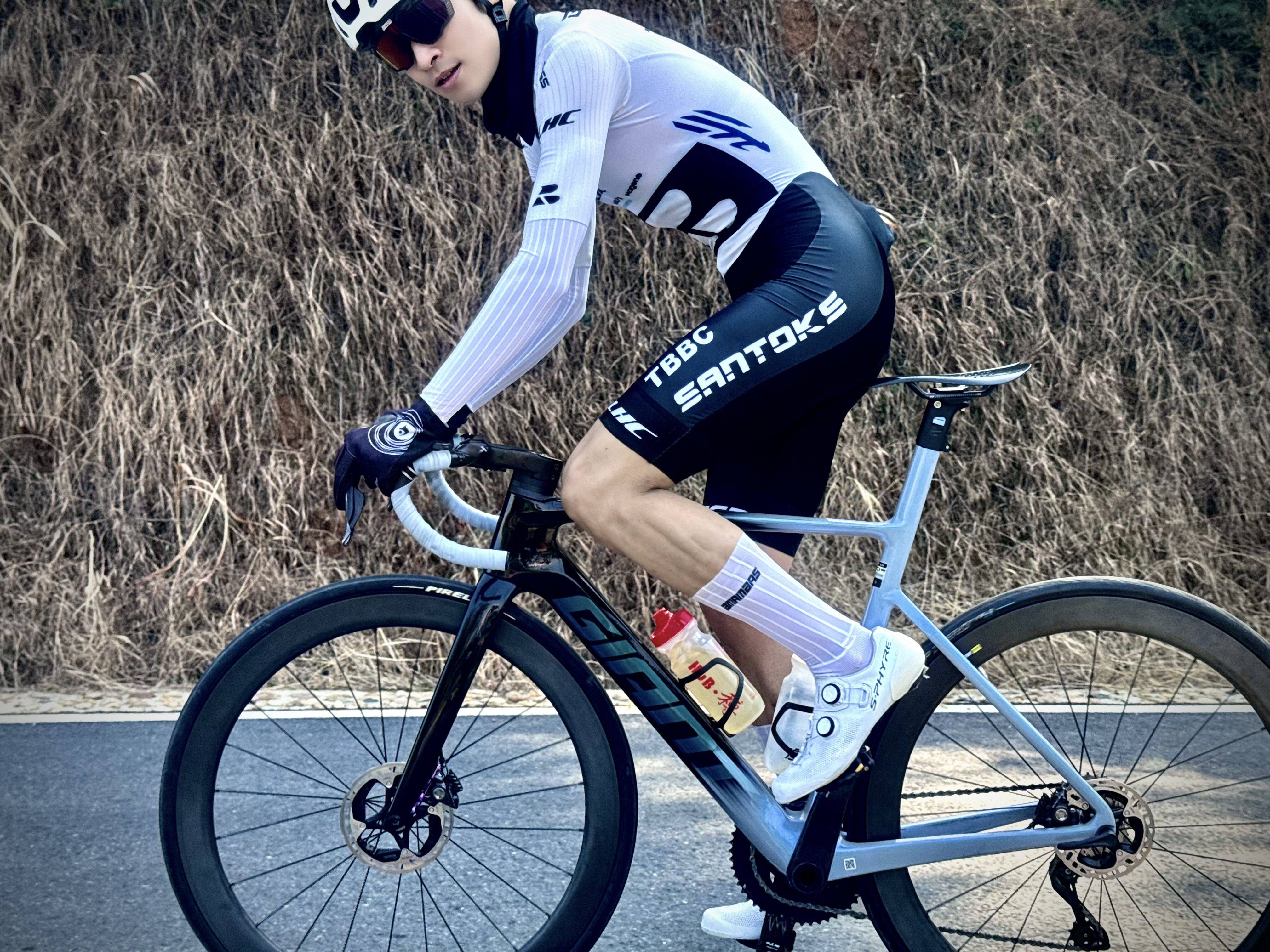 Носки для велосипедистов bma aero pro专业训练比赛骑行袜男女款防滑透气自行车中长筒快干 Bmambas