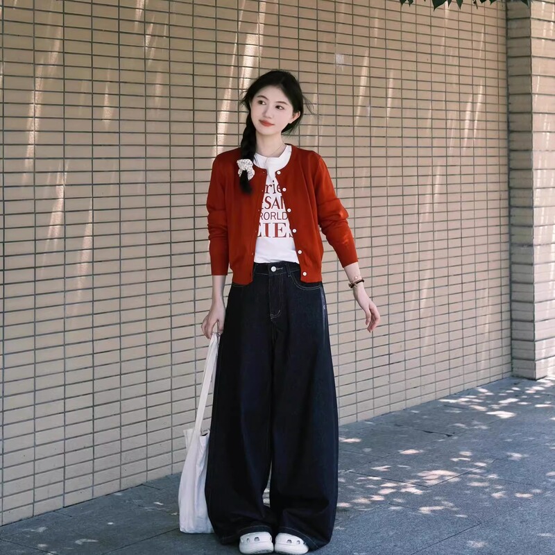 Korean Style Red Cardigan Short Sweater for Women, Autumn and Winter, Loose and Lazy Style, Petite, Soft and Cozy Knit Top Korean Style Red Cardigan Short Sweater for Women, Autumn and Winter, Loose and Lazy Style, Petite, Soft and Cozy Knit Top