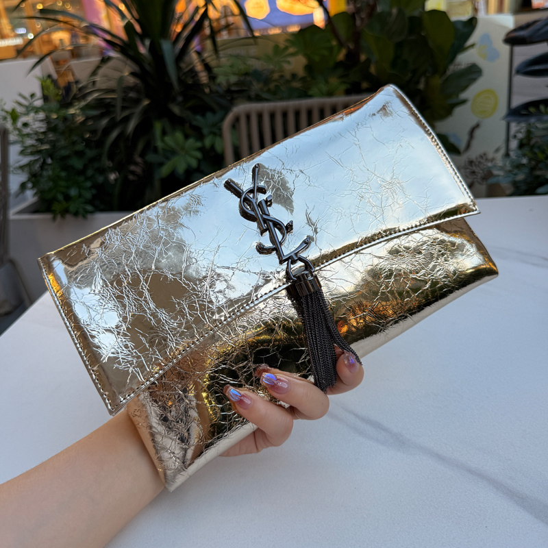 High-End First-Layer Cowhide Envelope Clutch Bag, Feminine Style, 2026 Summer New Genuine Leather Large-Capacity Clutch Bag High-End First-Layer Cowhide Envelope Clutch Bag, Feminine Style, 2026 Summer New Genuine Leather Large-Capacity Clutch Bag
