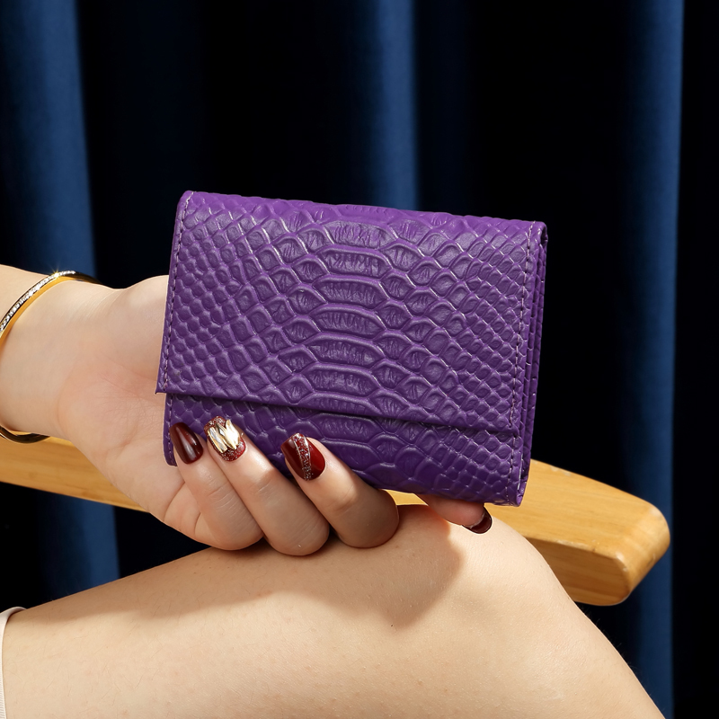 Fashionable Crocodile Pattern Genuine Leather 70% off Short Small Wallet Ultra-Thin Simple Banknote Holder Multi-Card Slot Card Holder for Driver's License