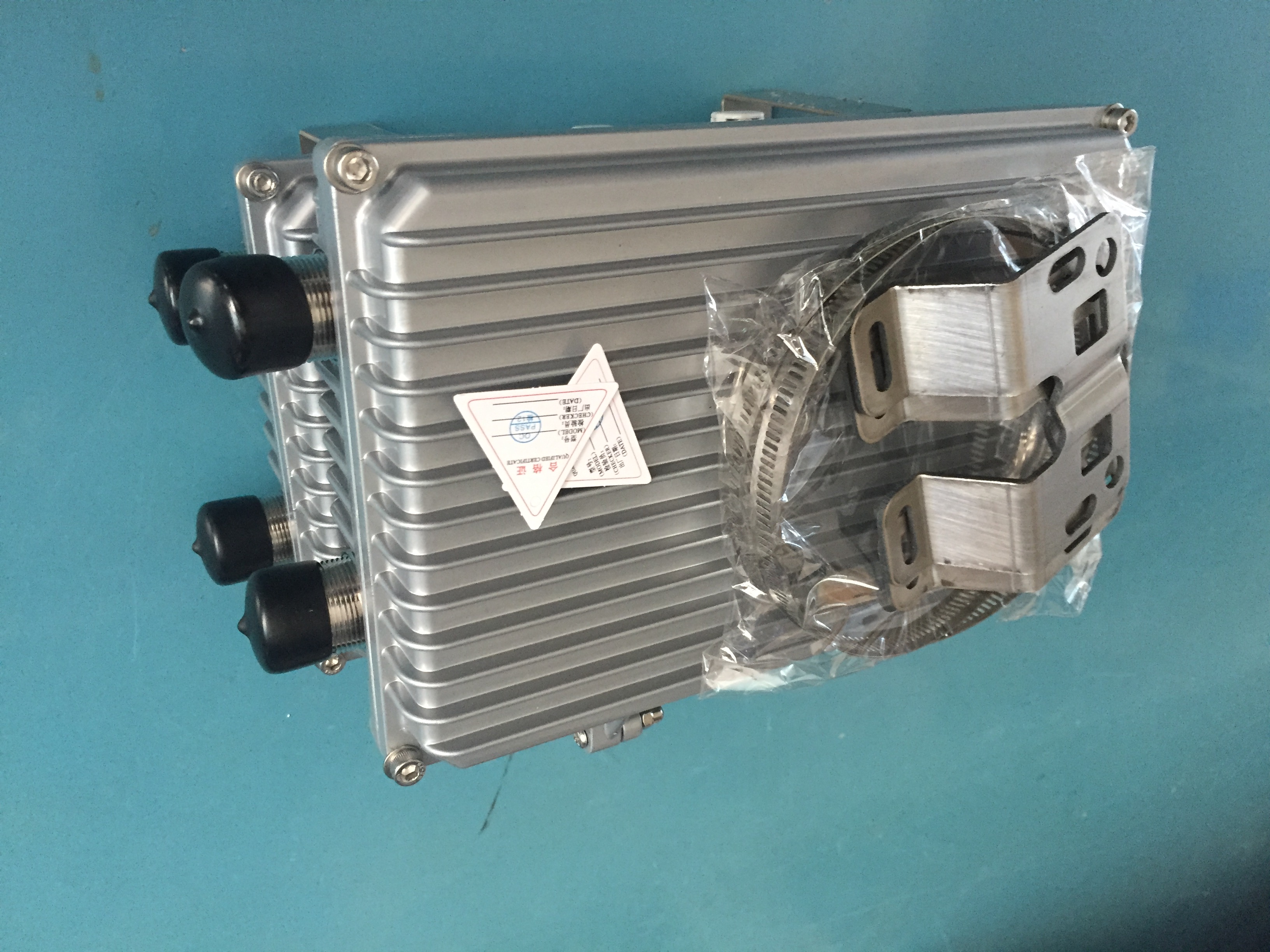 698-2700MHz co-frequency combined unit (4-in 2-out dual unit)
