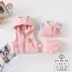 Áo len cộng bé gái nhung phù hợp với phong cách phương Tây quần áo bé gái 1 đến 3 tuổi Quần áo cotton dày ba mảnh mùa đông - Phù hợp với trẻ em