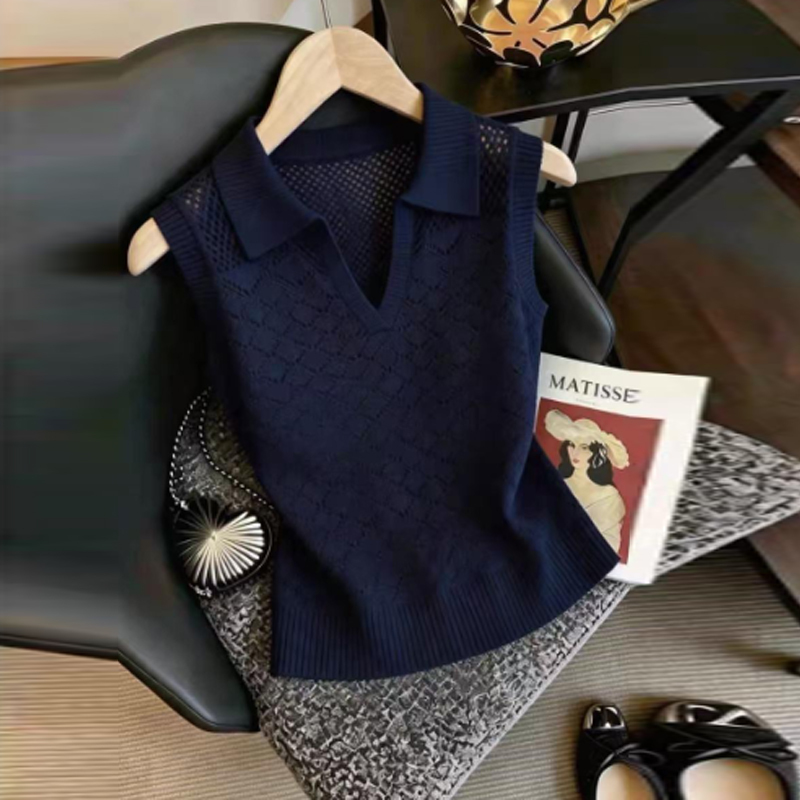 Korean-Style Navy Blue Ice Silk Hollow-Out V-Neck Knit Top for Women, New Summer Model, Old Money Style, Elegant and Beautiful Sleeveless Top Korean-Style Navy Blue Ice Silk Hollow-Out V-Neck Knit Top for Women, New Summer Model, Old Money Style, Elegant and Beautiful Sleeveless Top