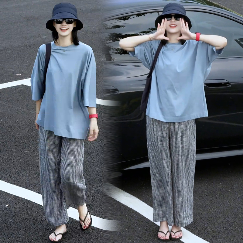 Fashionable Casual Suit for Women 2026 Summer New Stylish Loose-Fitting T-Shirt and Plaid Wide-Leg Pants Two-Piece Set Fashionable Casual Suit for Women 2026 Summer New Stylish Loose-Fitting T-Shirt and Plaid Wide-Leg Pants Two-Piece Set