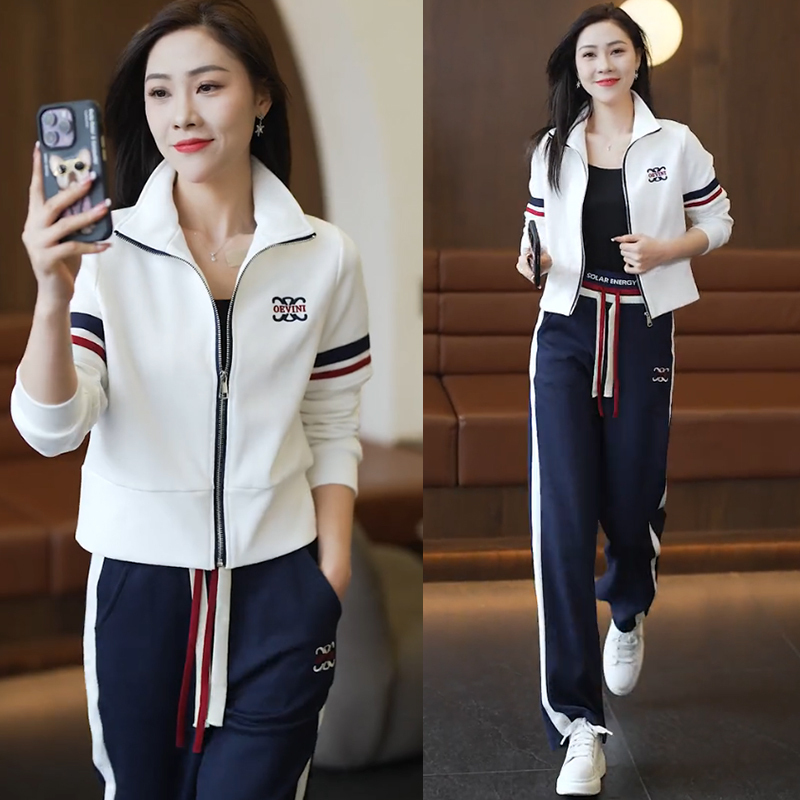 Fashionable Casual Sportswear Suit for Women 2025 Spring and Autumn New Style, Stylish, Age-Reducing, Slimming Cardigan and Wide-Leg Pants Two-Piece Set